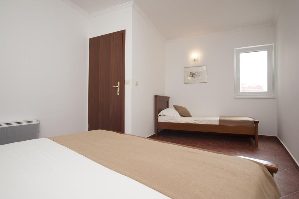 Guest House Medin Petrovac Eksteriør billede